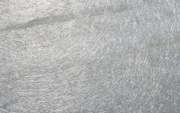 Manor laminate fibreglass or shingles?